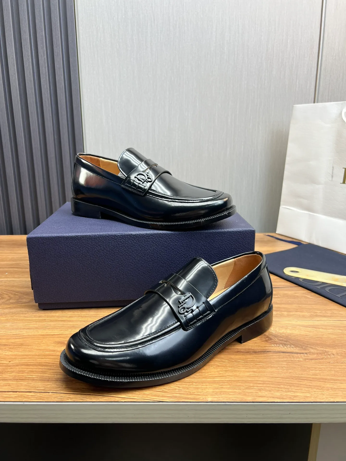 Men's men's shoes💰520💰 Dior men's business casual leather shoes👞all made of imported original brand leather, just to create a more comfortable wearing experience, upper: original cowhide➕imported sheepskin lining, original non-slip and wear-resistant rubber outsole✔️36-45 (38.45 non-returnable)
